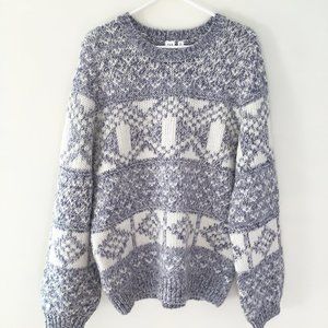 Gap wool blend grey-blue/white sweater. Size L.